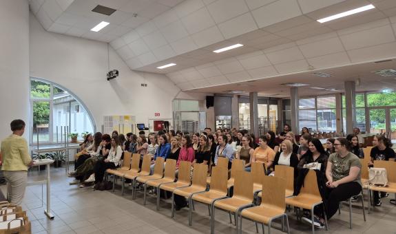 100 % uspeh veterinarskih tehnikov in tehnic z BIC Ljubljana na poklicni maturi 2025