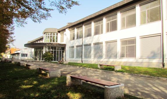 BIC Ljubljana, stanje prijav v programu tehniška gimnazija in veterinarski tehnik na dan 8. 4. 2022