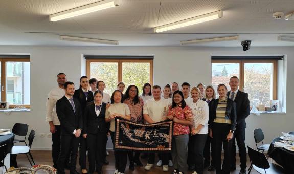 Na BIC Ljubljana so študenti gostili gostili Cecilio Liswardi, veliko poznavalko in ljubiteljico indonezijske kulinarike.
