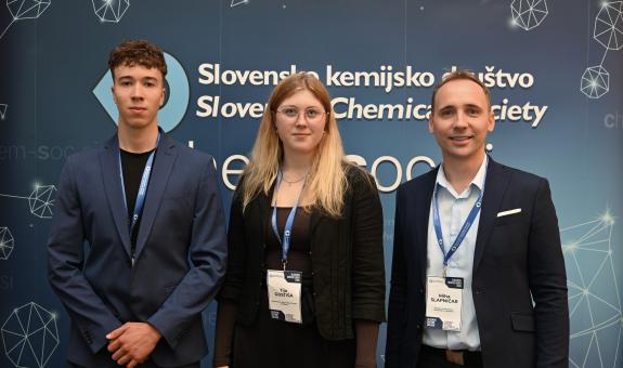 Dijaka tehniške gimnazije predstavila raziskovalno nalogo na mednarodni konferenci