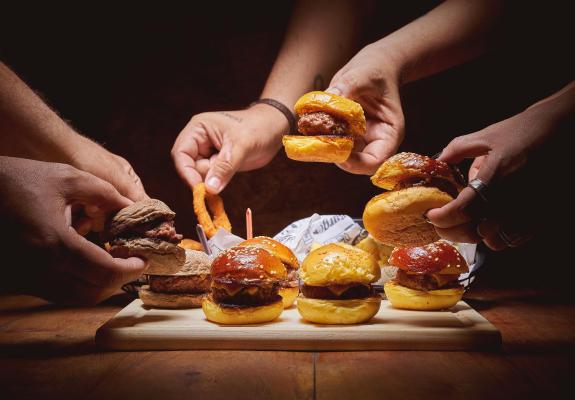 Otroška kulinarična delavnica Od hamburjerja do cookieja BIC Ljubljana 2027