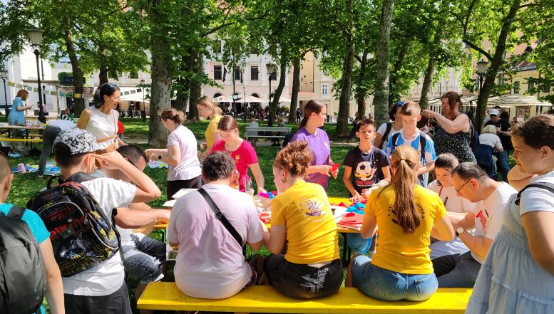 Prostovoljke BIC Ljubljana na festivalu Igraj se z mano 2026